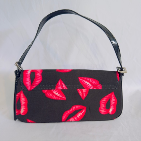 For Nine Lips NWOT Purse Baguette Bag Black Pink Red Kiss Rockabillly Pinup - Picture 2 of 11